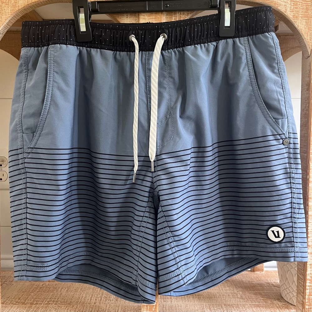 Vuori men’s Swim Shorts, Large